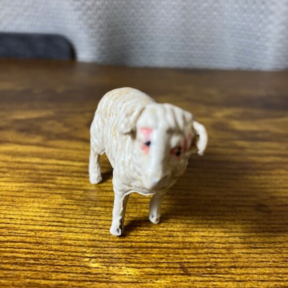Vintage 1950's Ram Sheep Figurine Toy Made in Hong Kong 1.25" Hard Plastic - Picture 2 of 4